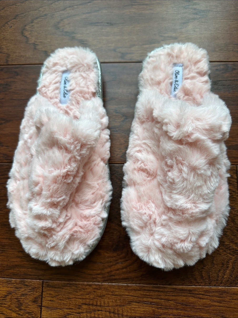 Olive & Edie Kids Pink Plush Slide Slippers